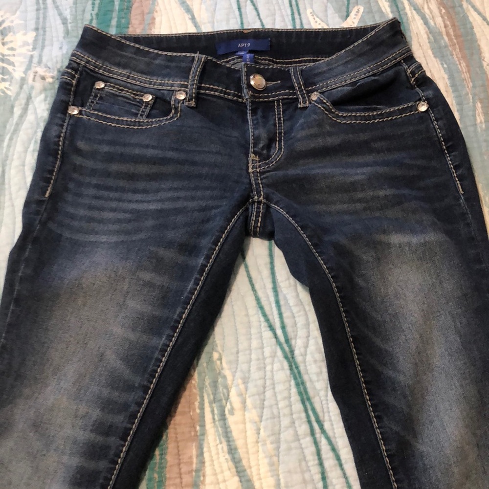 Apt 2 bootcut jeans size 2